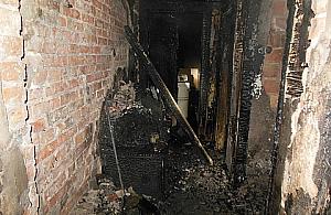 Pożar na Błękitnej. Zwęglone ciało w środku