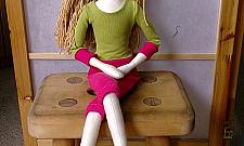 Na Powstańców uczą dzieci... szycia