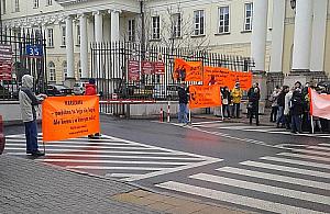 Mieszkańcy Bielan: dość smrodu, brudu i szczurów