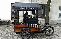 Kawiarnia na kółkach przybyła na Wolę
