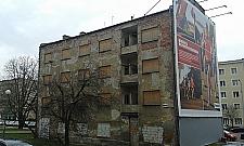 Kapliczka ocaleje, kamienica skazana na zagładę