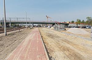 Torowa łączy powoli Piaskową i Polną