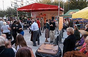 Taneczna SwaWola w parku Szymańskiego