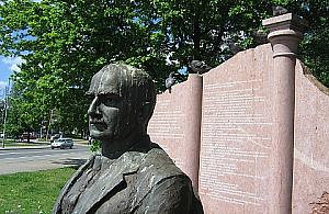 Gołębi hołd dla Węgier na Nowodworach