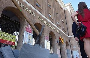 Próba skruszenia partyjnego betonu: kilofami w panią burmistrz