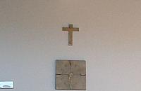 Krzyż w sali konferencyjnej ratusza. Wisi od zawsze