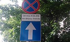 Zakazy parkowania przy Kasprowicza - co najmniej przez rok