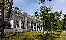 Jak dobrze znasz pałac w Jabłonnie? Fantastyczne miejsce na letnią wycieczkę!