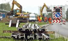 Kładą tory na Powstańców, pierwsze utrudnienia