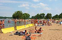 Kąpieliska w okolicy i odkryte baseny - gdzie szukać ochłody?