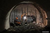 Jak z porażki zrobiono sukces? Przed wyborami metro się wydłuża