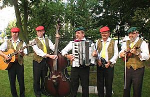 Folkowe koncerty przy Domku Herbacianym - w każdą sobotę!