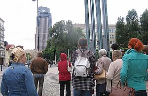 Pan Mirowski i Pani Chłodna. Lubisz spacerować?