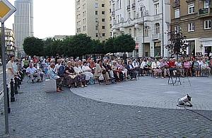 Koncertowy lipiec na Chłodnej