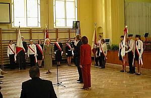 Młynów: 320 tys. zł wydane. M.in. na chodnik z kostki