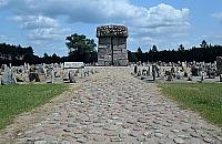 Migawki z wojny i ludob�jstwa. �wiadkowie poszukiwani