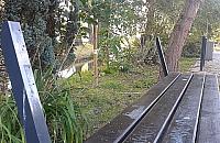 Piją na ławce? Trzeba zlikwidować ławkę!