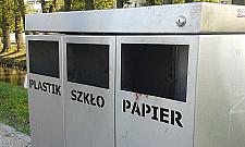 Piją na ławce? Trzeba zlikwidować ławkę!