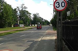 Mrówcza nadal niebezpieczna - progi są bezużyteczne