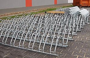 Aż 200 miejsc parkingowych pod nową szkołą. Dla rowerów