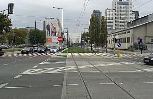 Nowe szaty Prostej. Bez bubli się nie obeszło