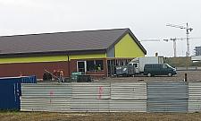 Która sieć buduje sklep na Lazurowej?