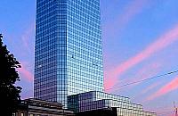 Inne spojrzenie na warszawskie wieżowce