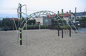 Zielona Biblioteka ma nowy plac zabaw