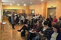Targ�wek chodzi w sp�dnicy