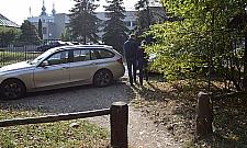 Samochodem do lasu: pośmiewisko ze świętego Franciszka