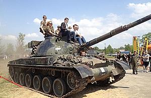 Nie dajmy się oszukać zrywom pod publiczkę