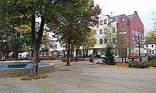 Legionowski rynek: dawniej defilady, dziś nuda