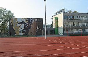 Mistrz Paderewski patrzy na Rembielińską