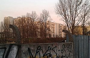 Teren po Sarmacie: tu na razie jest ściernisko...