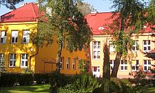 Dobudowują przedszkola do szkół. Co z boiskami?