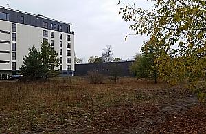 Jednak supermarket na tyłach muzeum