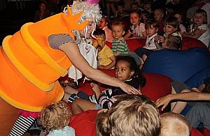 Teatrzyk o Mikołaju i rodzinne kolędowanie