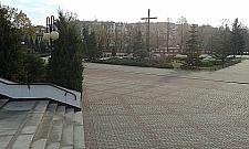 Wielki skwer na Tarchominie, niestety bez ławek