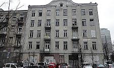 Wola się wali: stare kamienice nadają się tylko do rozbiórki
