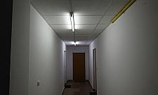 Latarnie włączane są za dnia. Mieszkańcy słono płacą