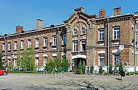 Kozłówka: kiedyś willa, dziś zepchnięta na margines