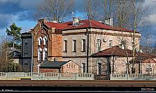 Kozłówka: kiedyś willa, dziś zepchnięta na margines