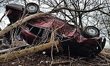 Dwa groźne dachowania na Bielanach