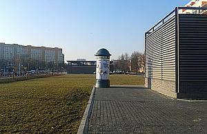 Nikt powiesił ogłoszenie Nigdzie