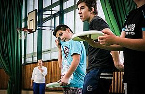 Ultimate Frisbee - niezwykłe zajęcia w gimnazjum na Trockiej