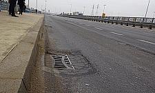 Zapchane studzienki i koleiny. Trasa Toruńska już wymaga naprawy