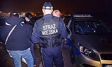 Gorączka piątkowej nocy. Patrolowaliśmy Targówek wraz ze strażą miejską