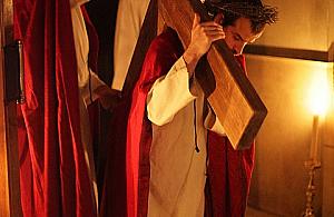 Wielki Tydzień, wielki teatr