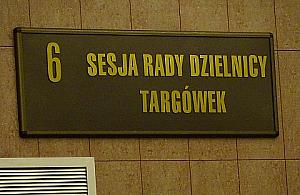 Koperkowa dyskusja o boisku na Bródnie