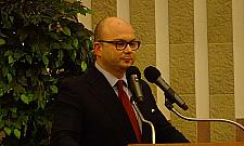 Koperkowa dyskusja o boisku na Bródnie